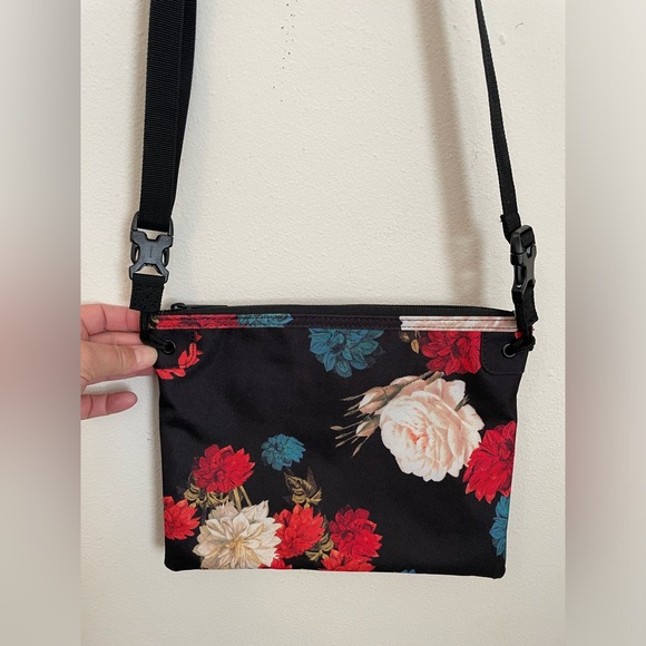 Herschel Alder Crossbody, multicolor - Picture 2 of 6